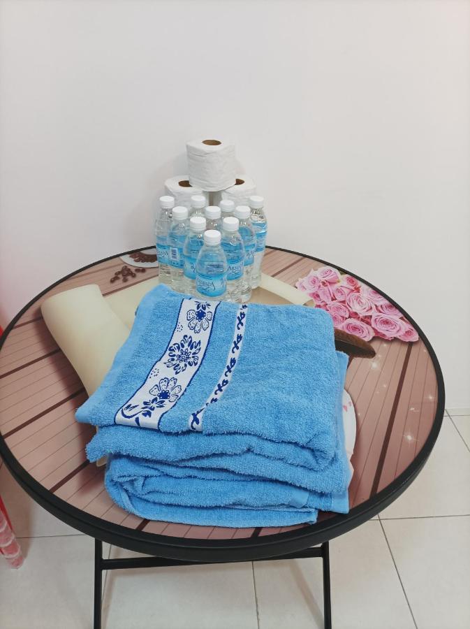 Ike Village Homestay Near With Uitm Kota Samarahan Bagian luar foto