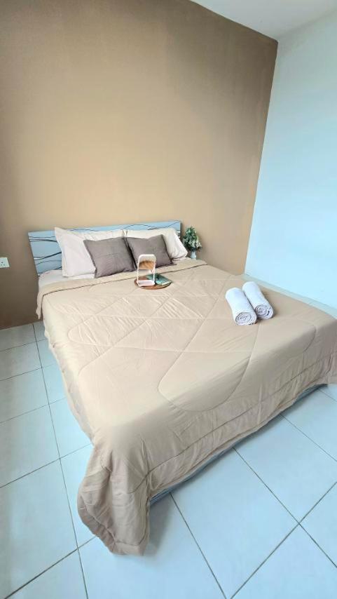 Ike Village Homestay Near With Uitm Kota Samarahan Bagian luar foto